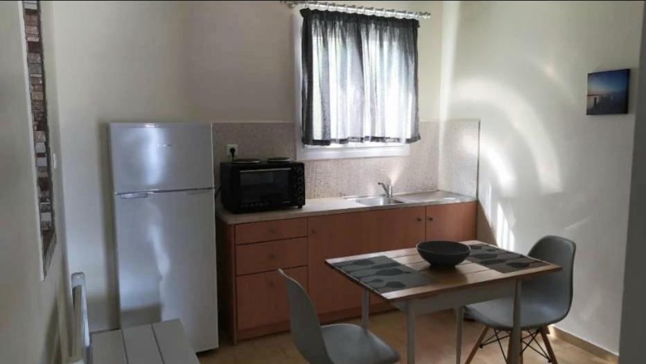 Meltemi Apartment Posidhonia  Luaran gambar